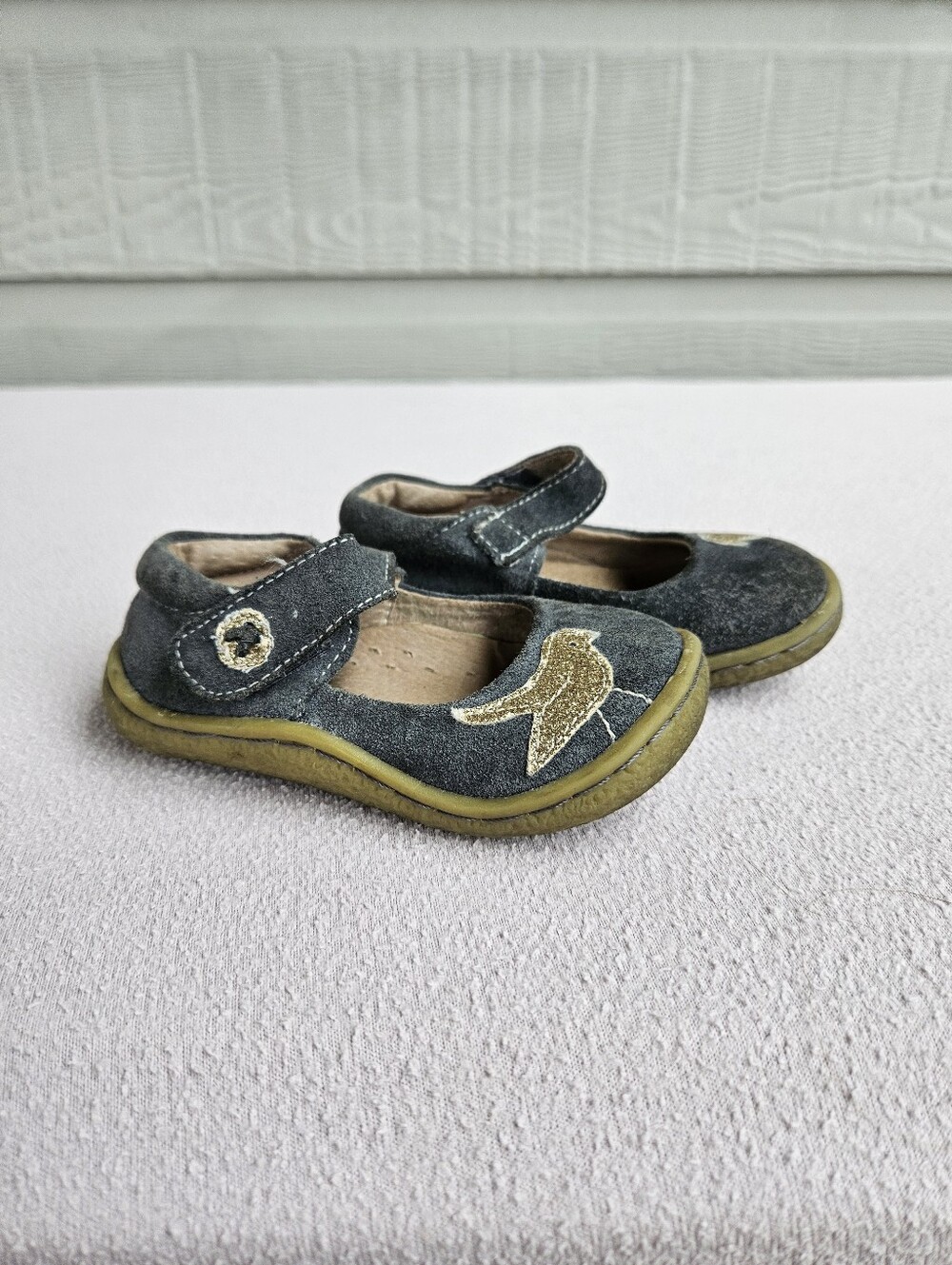 Livie & Luca Pio Pio Gold Bird Mary Jane Grey Suede Leather Girl SZ 5